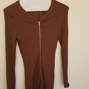 Cute zip-up brown dress